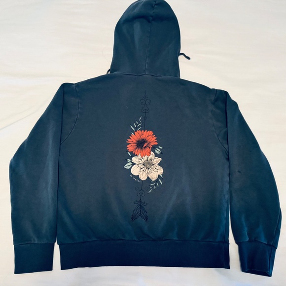 Hurley, Oneil, Champion and Stay Salty Hoodies. 5 total - Picture 6 of 16